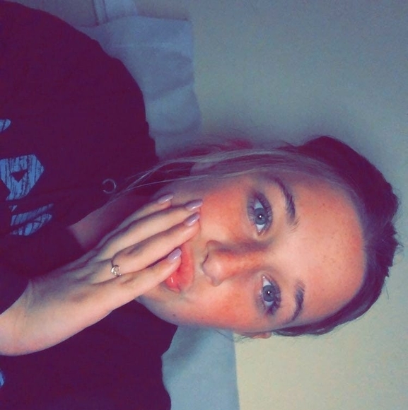 Meet your Posher, Paige - Picture 1 of 1